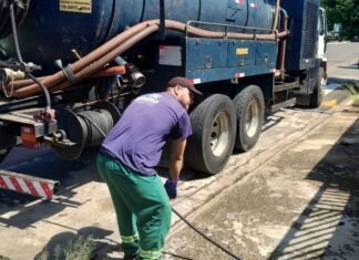 Fiscalização contra descarte irregular de esgoto