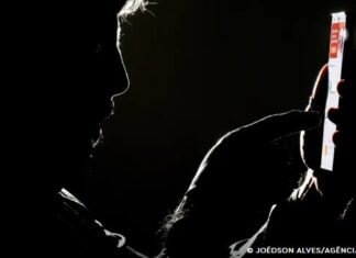 Educação digital protege de malefícios do uso excessivo de telas