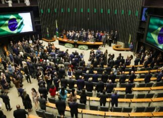 Avança proposta da Jornada 6×1